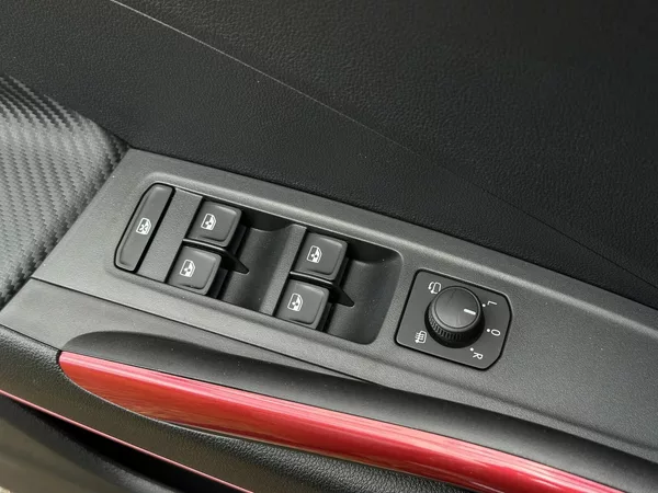 Škoda Fabia 1.0TSi Monte Carlo 116PS V.Coc - foto 11