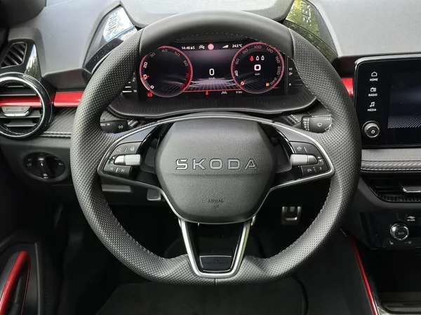Škoda Fabia 1.0TSi Monte Carlo 116PS V.Coc - foto 16