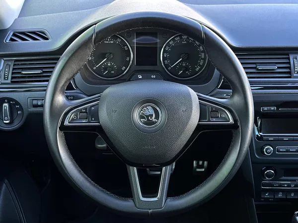 Škoda Rapid 1.4TSi DSG Spaceback USB Bi-Xe - foto 18