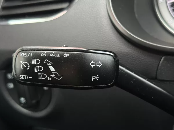 Škoda Octavia Combi 1.0TSi DSG Smartlink 2Z. - foto 14