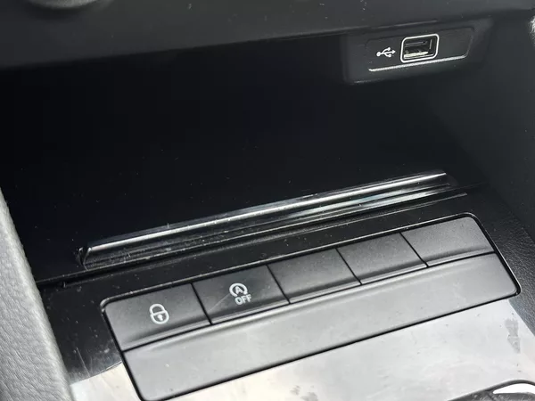 Škoda Octavia Combi 1.0TSi DSG Smartlink 2Z. - foto 28