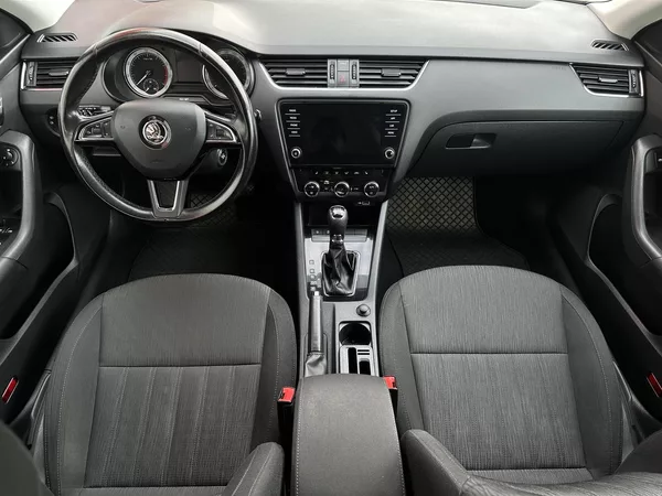 Škoda Octavia Combi 1.0TSi DSG Smartlink 2Z. - foto 31