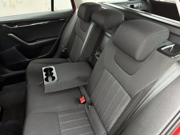 Škoda Octavia Combi 1.0TSi DSG Smartlink 2Z. - foto 32