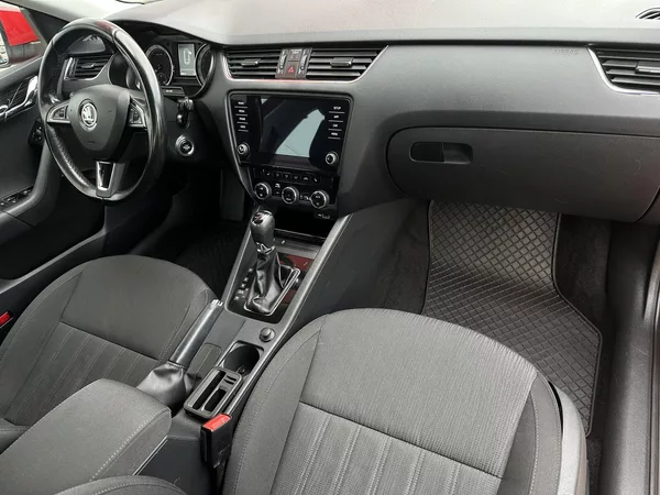Škoda Octavia Combi 1.0TSi DSG Smartlink 2Z. - foto 35