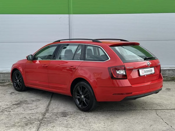 Škoda Octavia Combi 1.0TSi DSG Smartlink 2Z. - foto 6