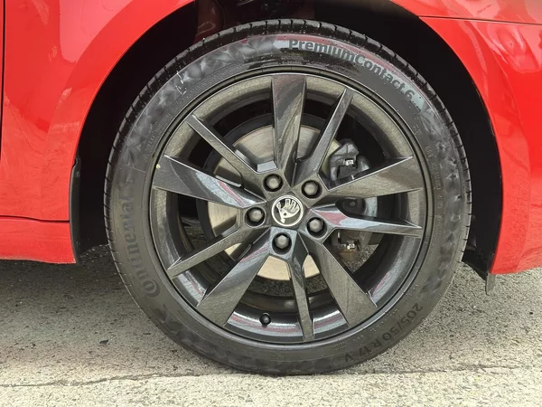 Škoda Octavia Combi 1.0TSi DSG Smartlink 2Z. - foto 7