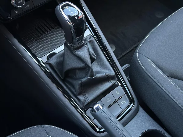 Škoda Kamiq 1.0TSi DSG Monte Carlo 116PS M - foto 34