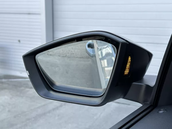 Škoda Kamiq 1.0TSi DSG Monte Carlo 116PS M - foto 8