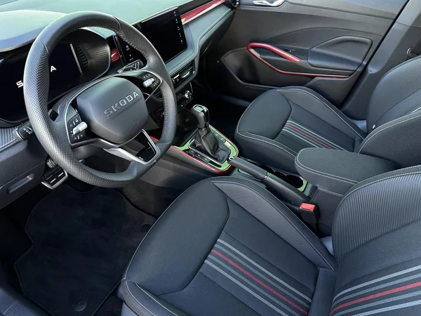 Škoda Kamiq 1.5TSi DSG Monte Carlo 150PS M - foto 13