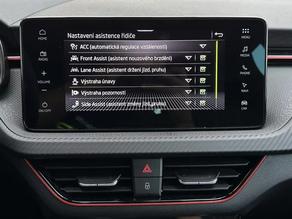 Škoda Kamiq 1.5TSi DSG Monte Carlo 150PS M - foto 32