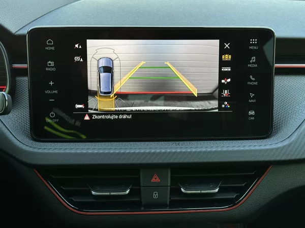 Škoda Kamiq 1.5TSi DSG Monte Carlo 150PS M - foto 36