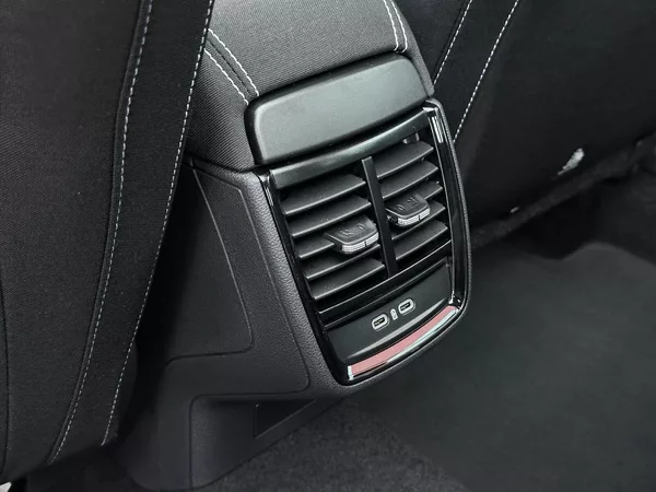 Škoda Kamiq 1.5TSi DSG Monte Carlo 150PS M - foto 41