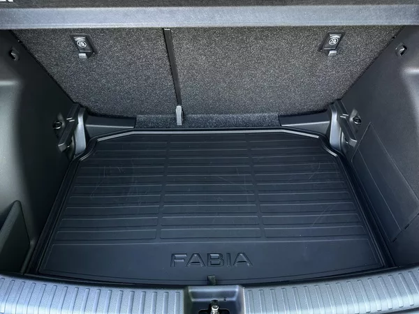 Škoda Kamiq 1.5TSi DSG Monte Carlo 150PS M - foto 43