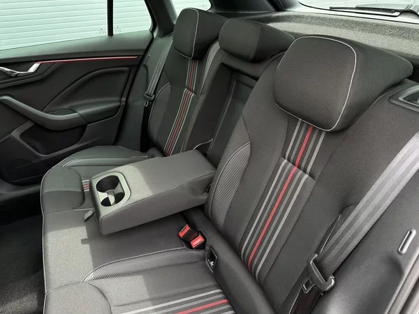 Škoda Kamiq 1.0TSi Monte Carlo 116PS Matri - foto 40