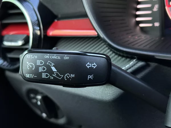 Škoda Fabia 1.0TSi DSG Monte Carlo 116PS B - foto 16