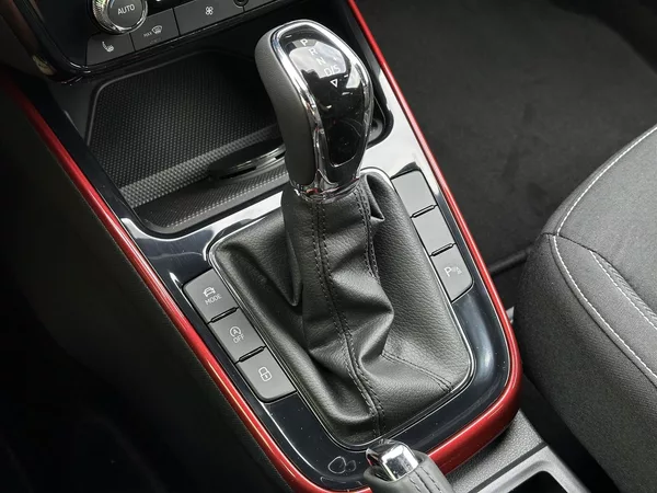 Škoda Fabia 1.0TSi DSG Monte Carlo 116PS B - foto 30