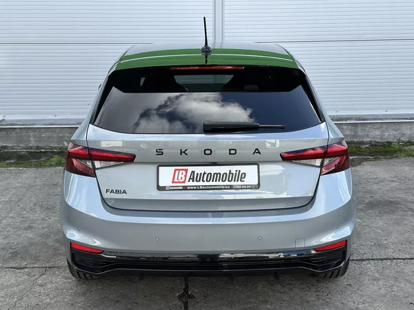 Škoda Fabia 1.0TSi DSG Monte Carlo 116PS B - foto 5