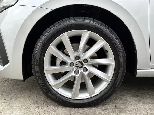 Škoda Scala 1.0TSi DSG 116PS LED V.Cockpit - foto 13