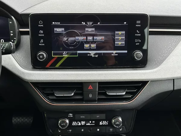 Škoda Scala 1.0TSi DSG 116PS LED V.Cockpit - foto 26