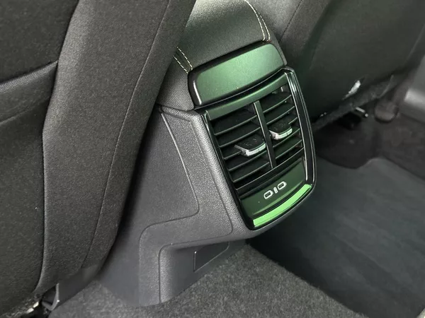 Škoda Scala 1.0TSi DSG 116PS LED V.Cockpit - foto 41