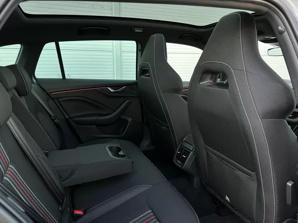 Škoda Scala 1.0TSi DSG Monte Carlo 116PS M - foto 32