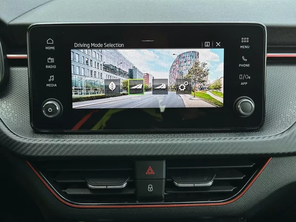 Škoda Scala 1.0TSi Monte Carlo 116PS Matri - foto 29