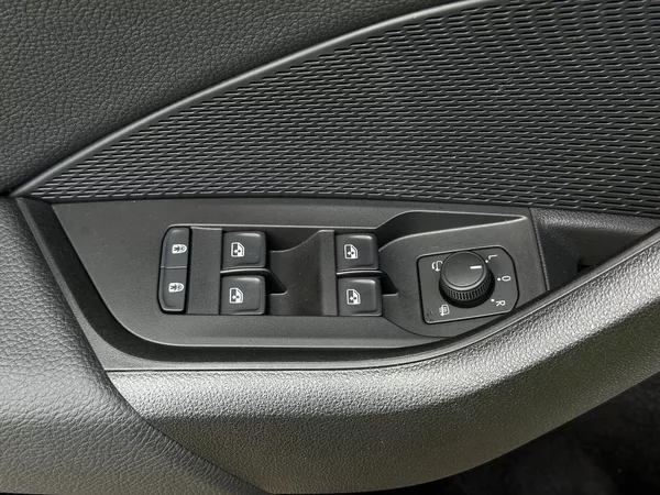 Škoda Fabia 1.0TSi DSG Monte Carlo 116PS B - foto 17