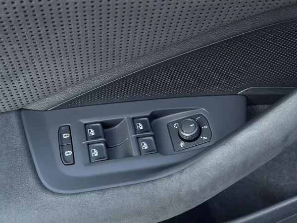 Škoda Superb 2.0TSi 4x4 DSG Sportline 265PS - foto 16