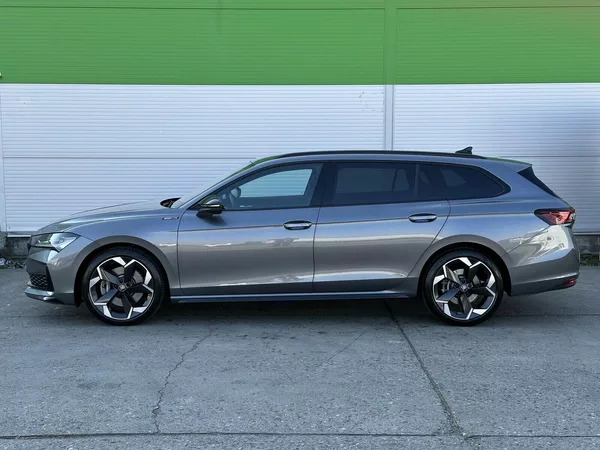 Škoda Superb 2.0TSi 4x4 DSG Sportline 265PS - foto 7