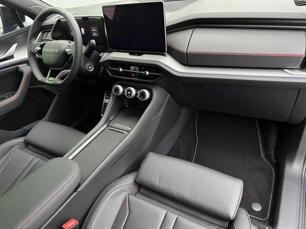 Škoda Kodiaq RS 2.0TSi DSG 4x4 265PS Matrix - foto 47