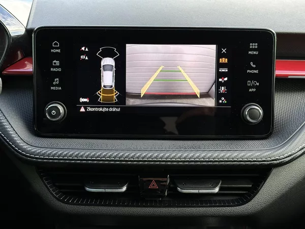 Škoda Fabia 1.0TSi DSG Monte Carlo 116PS B - foto 29