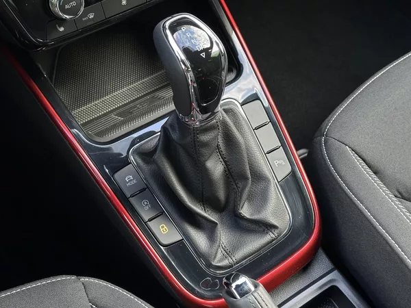 Škoda Fabia 1.0TSi DSG Monte Carlo 116PS B - foto 30