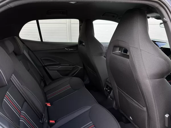 Škoda Fabia 1.0TSi DSG Monte Carlo 116PS B - foto 35