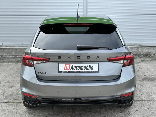 Škoda Fabia 1.0TSi DSG Monte Carlo 116PS B - foto 5