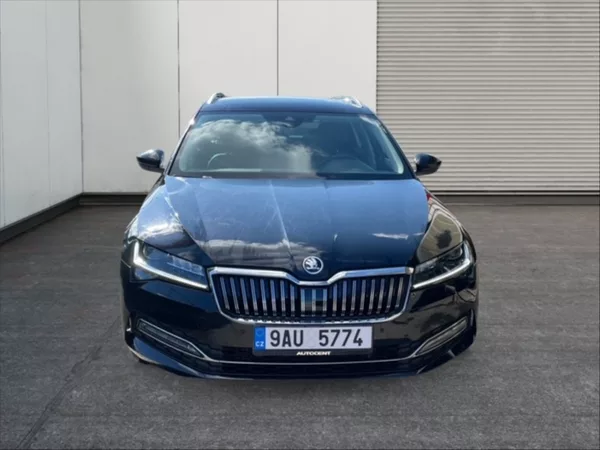 Škoda Superb 2,0 TDI 110 Style AT - foto 2