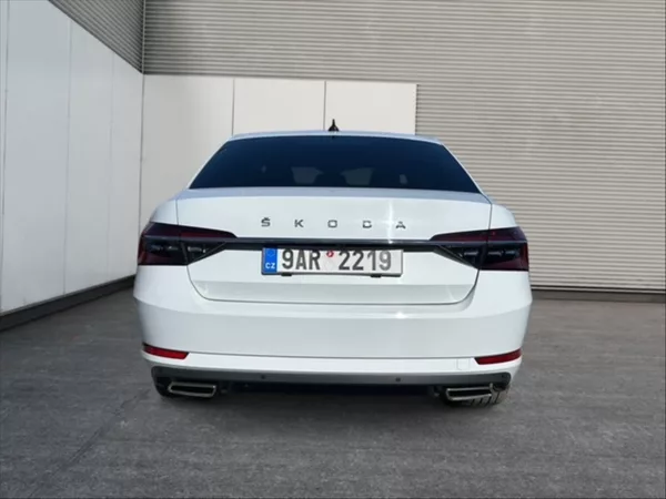 Škoda Superb 2,0 TSI 206 Style 4x4 AT - foto 5