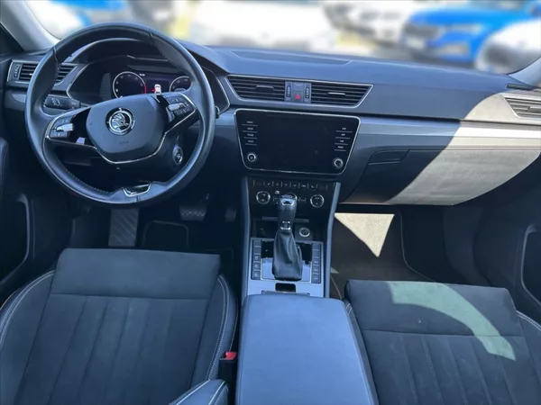 Škoda Superb 2,0 TSI 206 Style 4x4 AT - foto 9