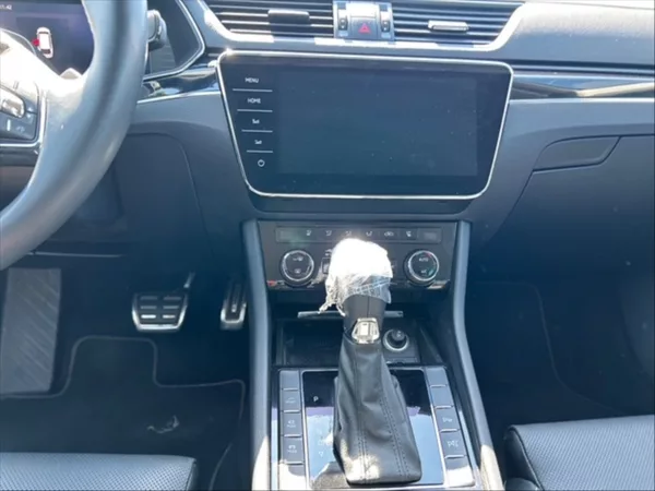 Škoda Superb 1,4 PHEV 160 L&K AT - foto 10