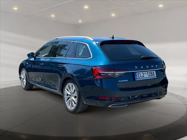 Škoda Superb 1,4 PHEV 160 L&K AT - foto 4