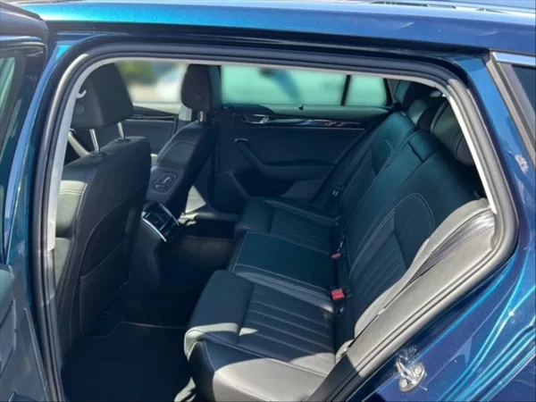 Škoda Superb 1,4 PHEV 160 L&K AT - foto 8