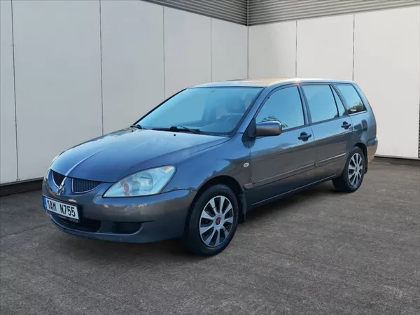Mitsubishi Lancer 1,6 i - foto 2