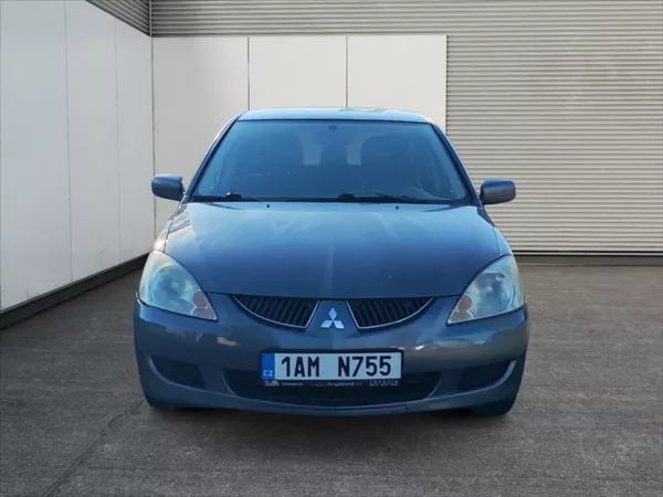 Mitsubishi Lancer 1,6 i - foto 3
