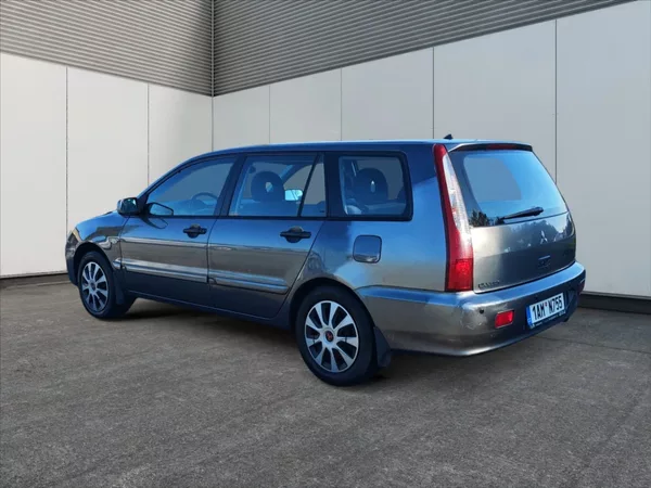 Mitsubishi Lancer 1,6 i - foto 5