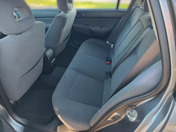 Mitsubishi Lancer 1,6 i - foto 7