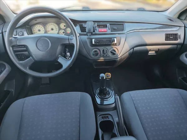Mitsubishi Lancer 1,6 i - foto 8