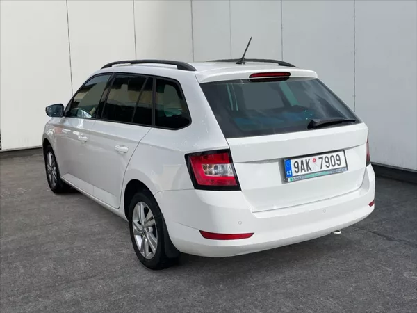 Škoda Fabia 1,0 TSI 70 Ambition - foto 4