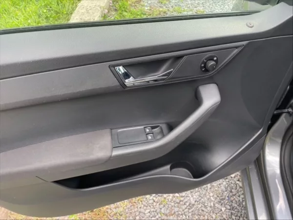 Škoda Fabia 1,0 TSI 70 Ambition - foto 11