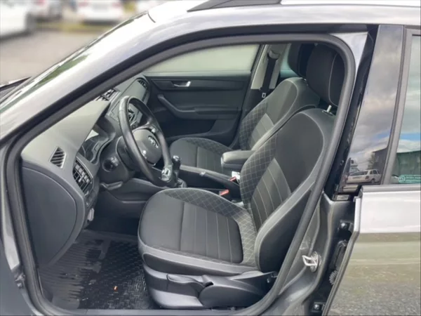 Škoda Fabia 1,0 TSI 70 Ambition - foto 7