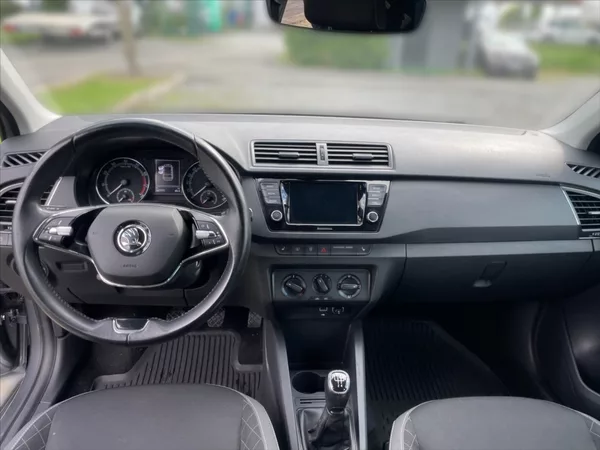 Škoda Fabia 1,0 TSI 70 Ambition - foto 9