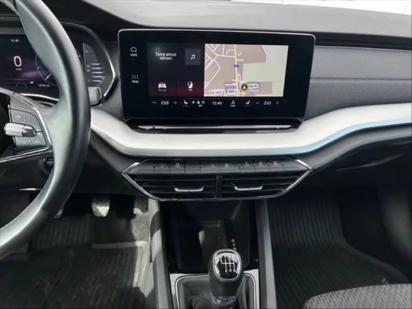 Škoda Octavia 2,0 TDI 85 Style - foto 10